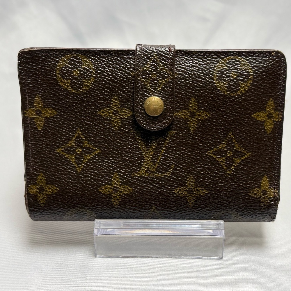 Louis Vuitton Monogram Kisslock Wallet – Good Preloved Condition (MI0957)